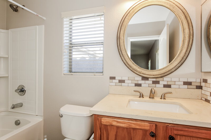 2,305/Mo, 21942 E Creosote Ct Queen Creek, AZ 85142 Main Bathroom View