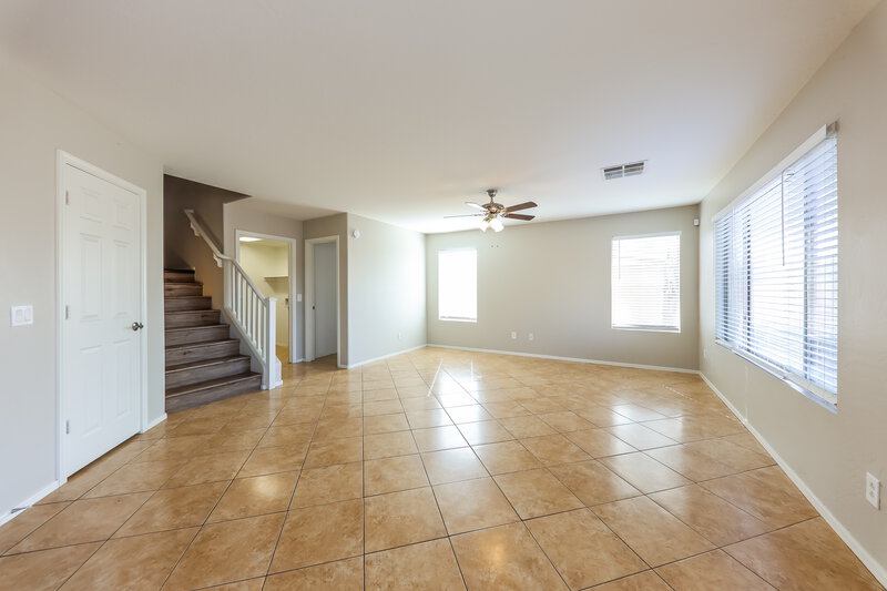 2,000/Mo, 1304 S 159th Ave Goodyear, AZ 85338 Living Room View 3