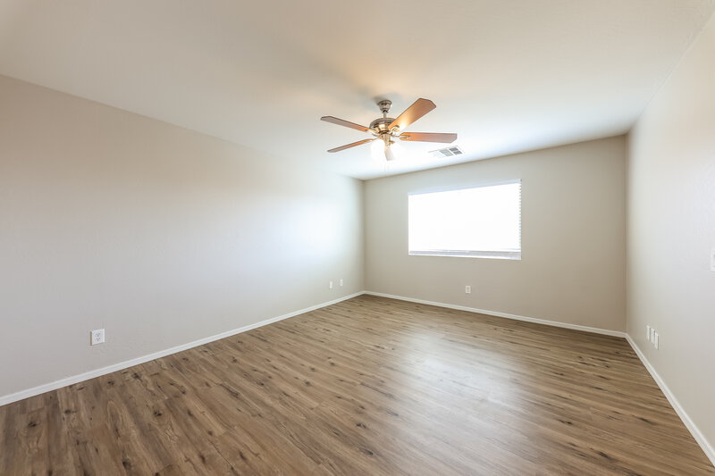 2,000/Mo, 1304 S 159th Ave Goodyear, AZ 85338 Main Bedroom View