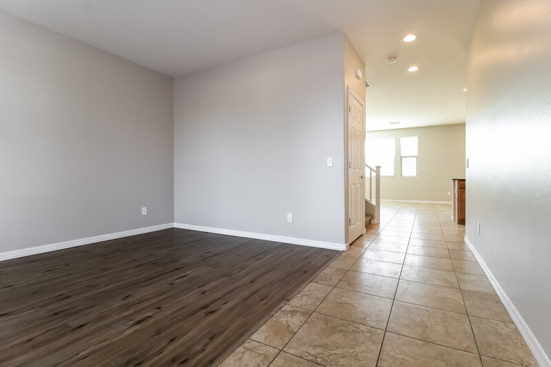 2,395/Mo, 7119 W Wood St Phoenix, AZ 85043 Misc View 4