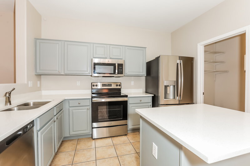2,015/Mo, 650 E Renegade Pl Queen Creek, AZ 85143 Kitchen View