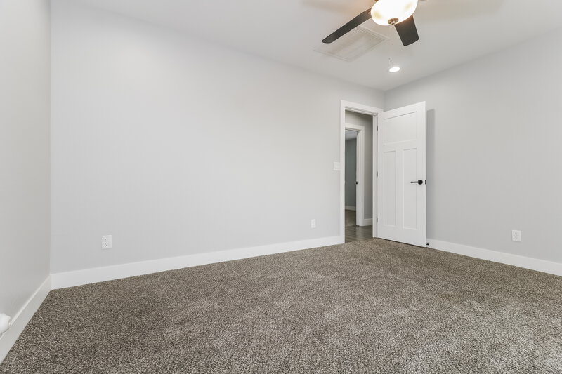 2,030/Mo, 3846 W Tamarisk Ave Phoenix, AZ 85041 Main Bedroom View 2