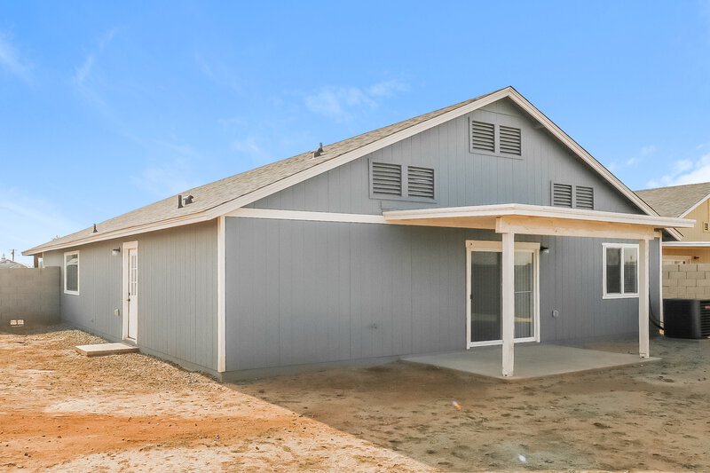 2,030/Mo, 3846 W Tamarisk Ave Phoenix, AZ 85041 Rear View