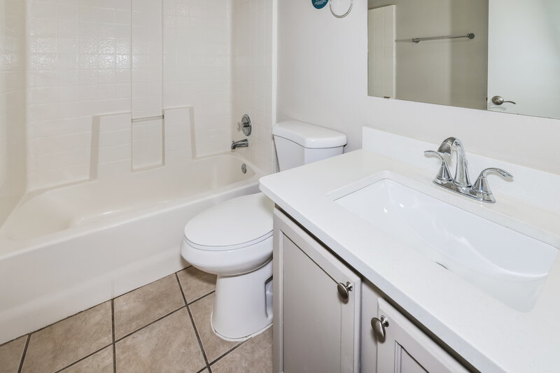 1,720/Mo, 13204 W Calavar Rd Surprise, AZ 85379 Main Bathroom View