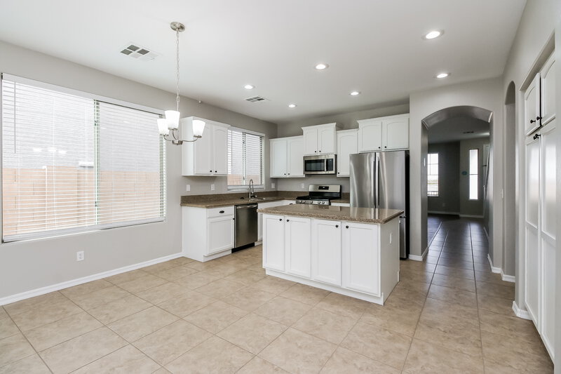 2,440/Mo, 19091 E Pelican Dr Queen Creek, AZ 85142 Dining Room View