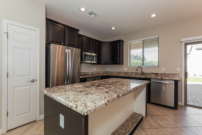 2,360/Mo, 4165 E Thunderheart Trl Gilbert, AZ 85297 Kitchen View