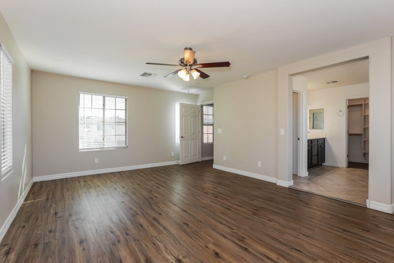 2,360/Mo, 4165 E Thunderheart Trl Gilbert, AZ 85297 Main Bedroom View 2