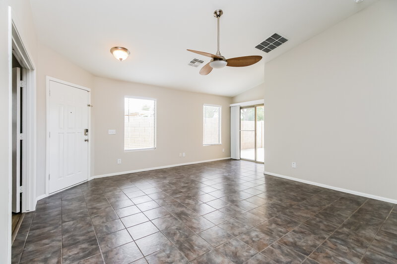 1,755/Mo, 41661 W Sunland Dr Maricopa, AZ 85138 Living Room View 2