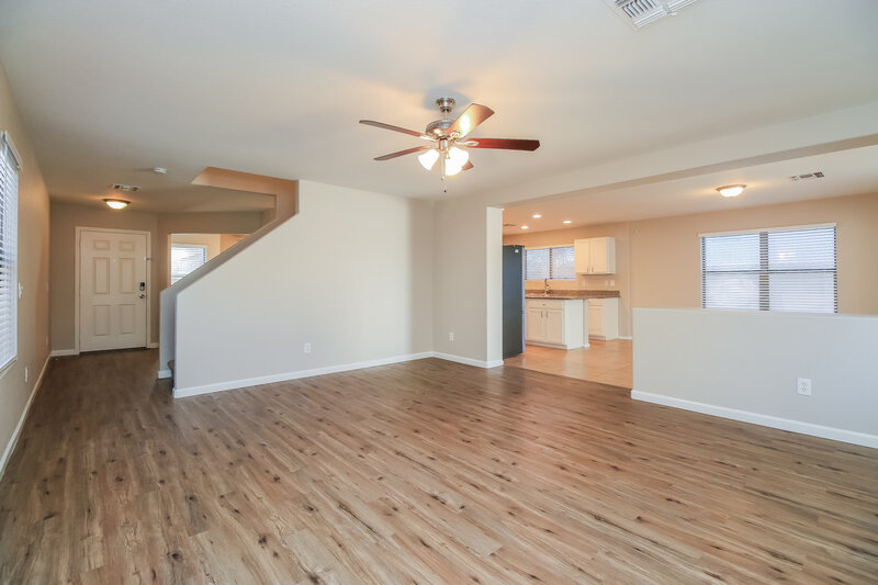 2,160/Mo, 2356 E 35th Ave Apache Junction, AZ 85119 Living Room View 2