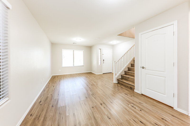 2,260/Mo, 2768 S 160th Ln Goodyear, AZ 85338 Living Room View 2