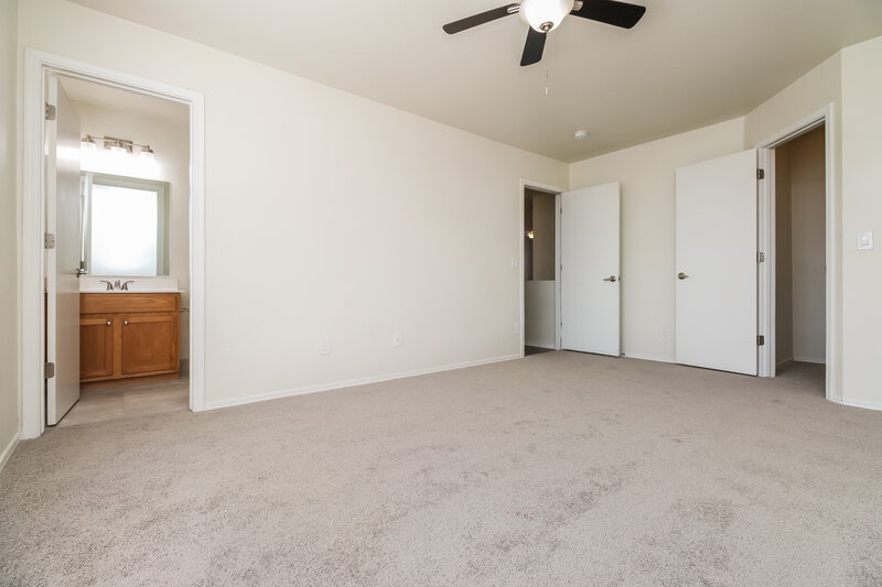 2,270/Mo, 9645 E Baltimore St Mesa, AZ 85207 Main Bedroom View 2