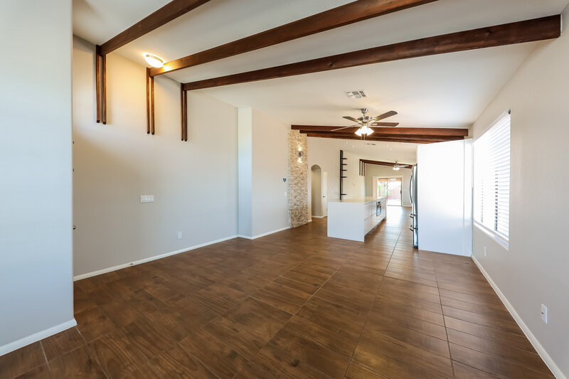 2,390/Mo, 6637 W Prickly Pear Trl Phoenix, AZ 85083 Living Room View