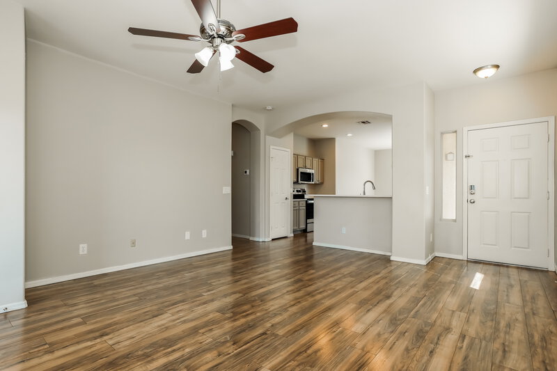 1,775/Mo, 26 N 126th Ave Avondale, AZ 85323 Living Room View