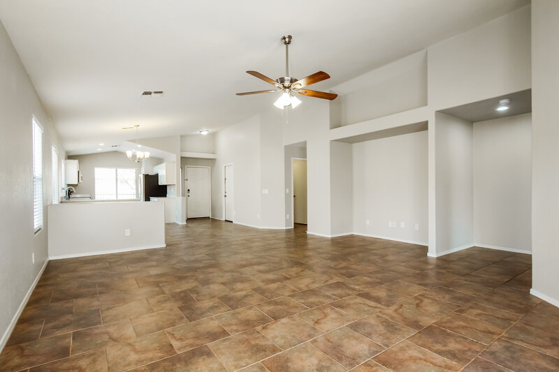 2,110/Mo, 12571 W Fairmount Ave Avondale, AZ 85392 Misc View 2