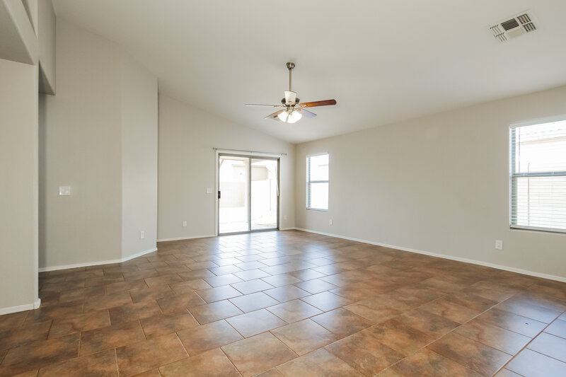2,110/Mo, 12571 W Fairmount Ave Avondale, AZ 85392 Misc View 3