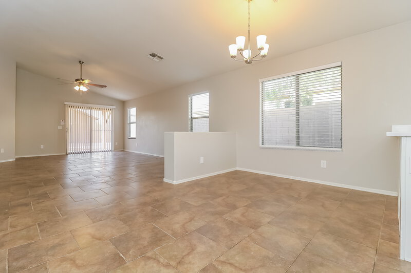 2,870/Mo, 12571 W Fairmount Ave Avondale, AZ 85392 Dining Room View