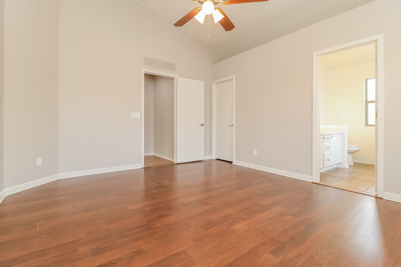 2,870/Mo, 12571 W Fairmount Ave Avondale, AZ 85392 Main Bedroom View