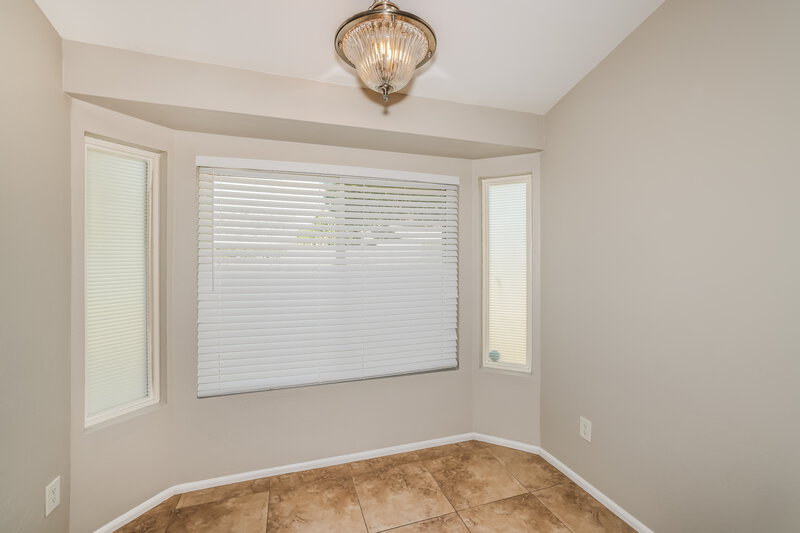 1,985/Mo, 4814 W Mcrae Way Glendale, AZ 85308 Breakfast Nook View