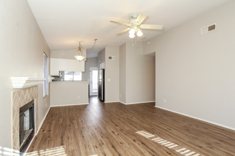 2,275/Mo, 1144 E Liberty Shores Dr Gilbert, AZ 85234 Dining Room View