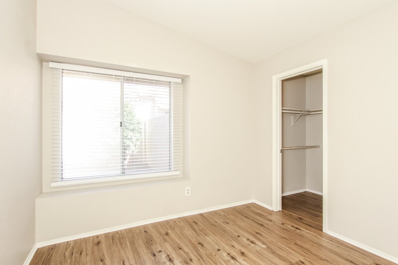 2,275/Mo, 1144 E Liberty Shores Dr Gilbert, AZ 85234 Bedroom View 3