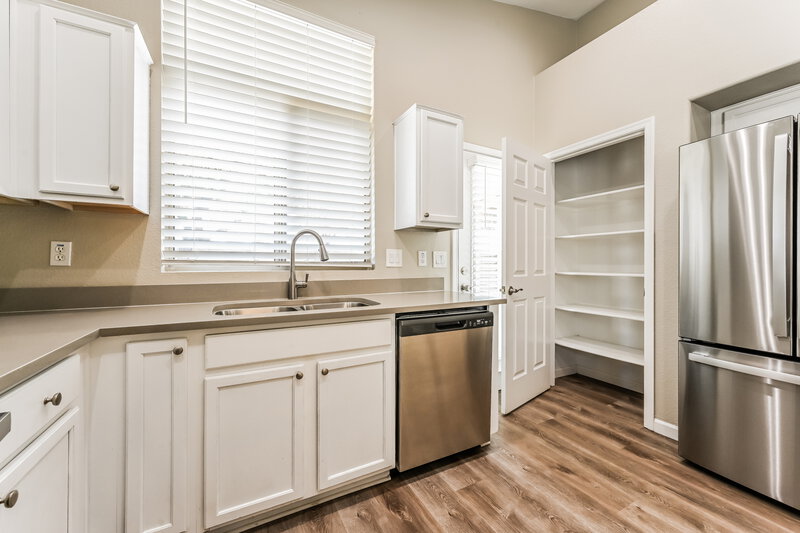 2,215/Mo, 40638 N Key Ln Anthem, AZ 85086 Kitchen View 2