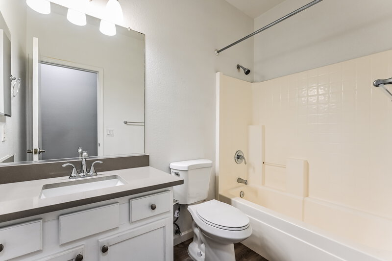 2,215/Mo, 40638 N Key Ln Anthem, AZ 85086 Bathroom View