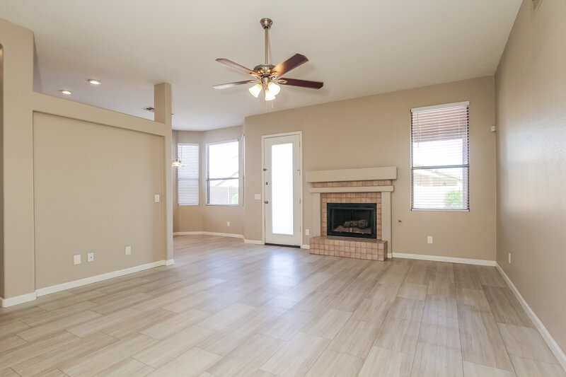 2,245/Mo, 6482 W Matilda Ln Glendale, AZ 85308 Living Room View