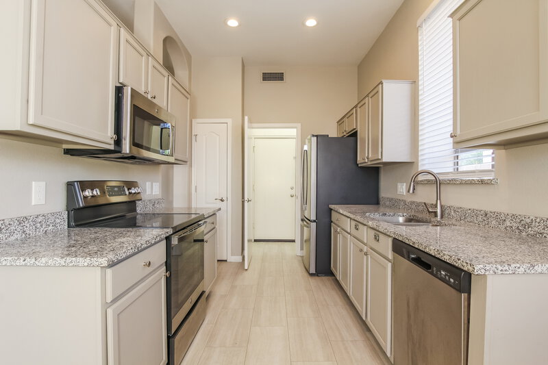 2,245/Mo, 6482 W Matilda Ln Glendale, AZ 85308 Kitchen View
