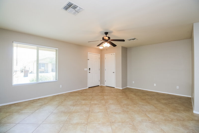 1,845/Mo, 2560 S Powell Rd Apache Junction, AZ 85119 Living Room View