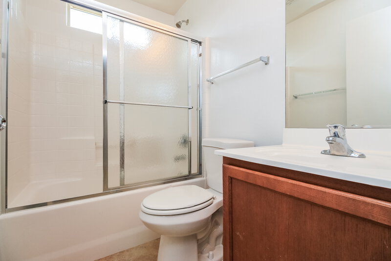 1,845/Mo, 2560 S Powell Rd Apache Junction, AZ 85119 Bathroom View