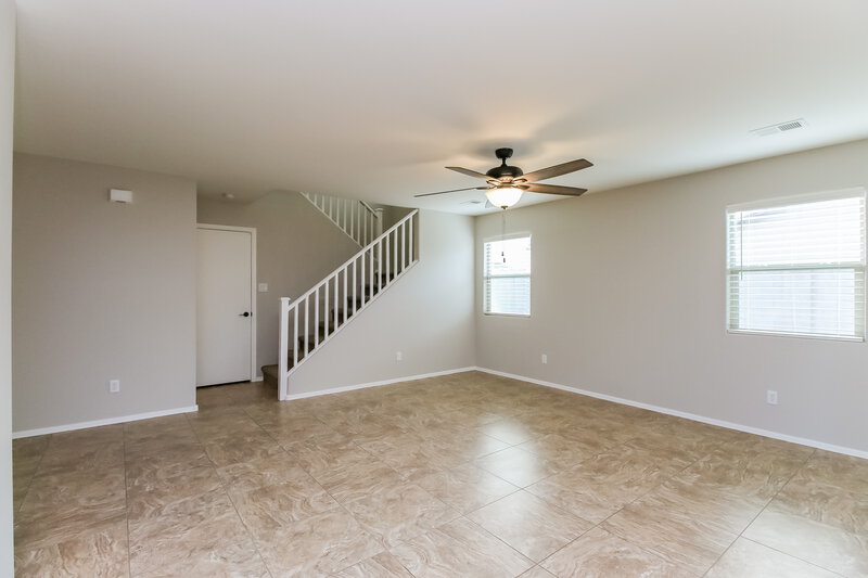 2,040/Mo, 1885 W Stagecoach St Apache Junction, AZ 85120 Living Room View