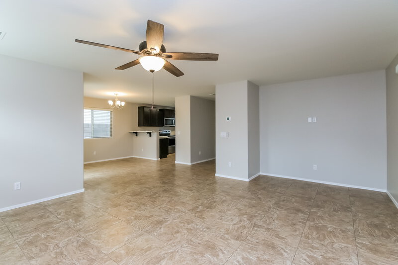 2,040/Mo, 1885 W Stagecoach St Apache Junction, AZ 85120 Living Room View 2