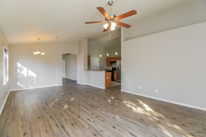 1,985/Mo, 963 E Pima Ave Apache Junction, AZ 85119 Living Room View 2