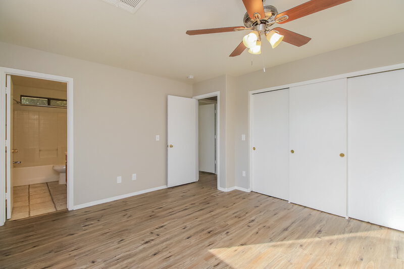 1,985/Mo, 963 E Pima Ave Apache Junction, AZ 85119 Main Bedroom View 2