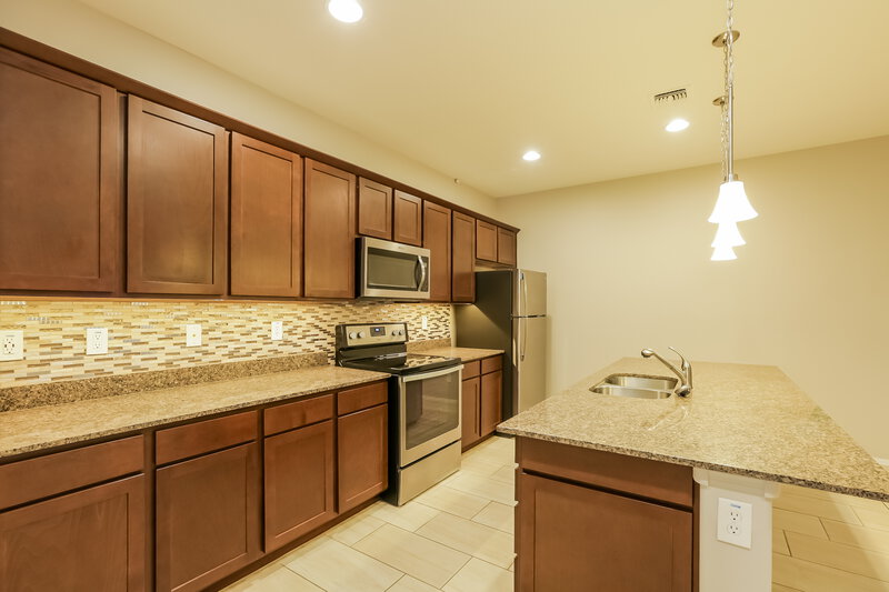 2,340/Mo, 248 N Sandal Mesa, AZ 85205 Kitchen View 2