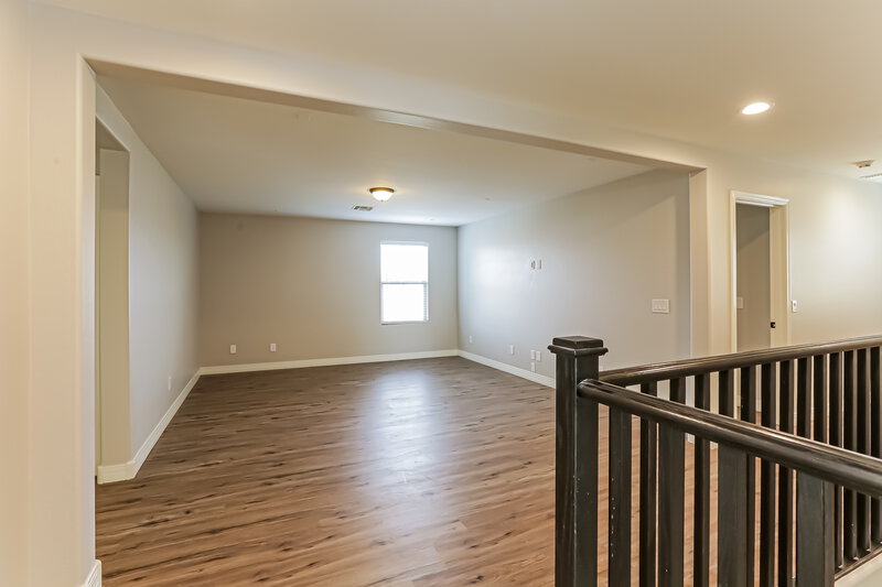 2,490/Mo, 4819 W St Anne Ave Laveen, AZ 85339 Loft View