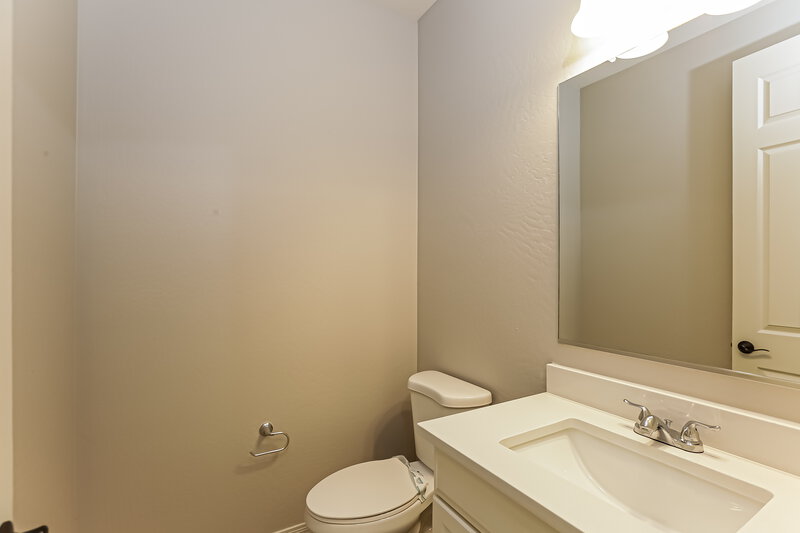 2,490/Mo, 4819 W St Anne Ave Laveen, AZ 85339 Bathroom View