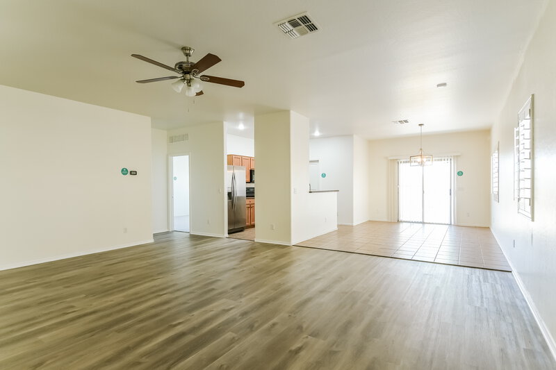 2,080/Mo, 41302 N Hudson Trl Anthem, AZ 85086 Living Room View 2