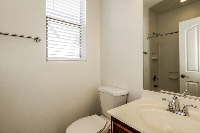 2,145/Mo, 30999 N 127th Ave Peoria, AZ 85383 Bathroom View