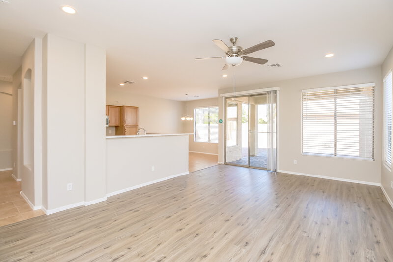2,300/Mo, 6697 S Cartier Dr Gilbert, AZ 85298 Dining Room View