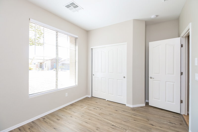 2,300/Mo, 6697 S Cartier Dr Gilbert, AZ 85298 Bedroom View 3