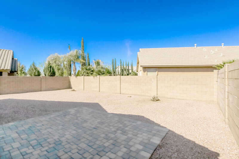 2,300/Mo, 6697 S Cartier Dr Gilbert, AZ 85298 Rear View