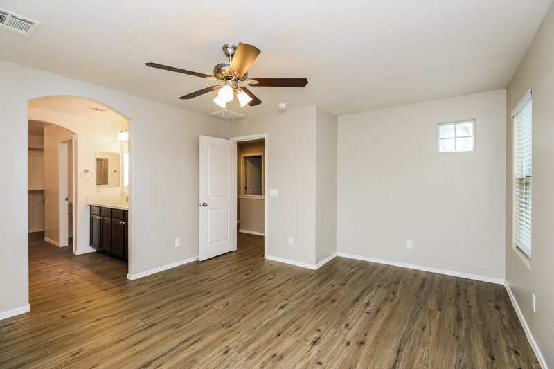 2,395/Mo, 919 W Kowalsky Ln Phoenix, AZ 85041 Main Bedroom View 2