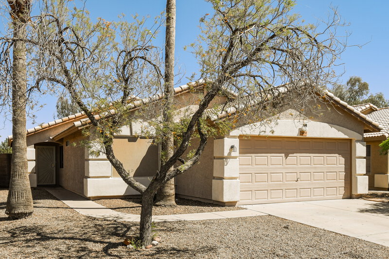 2,080/Mo, 3879 S Conestoga Rd Apache Junction, AZ 85119 Front View