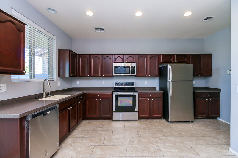 2,335/Mo, 31317 N Cavalier Dr San Tan Valley, AZ 85143 Kitchen View
