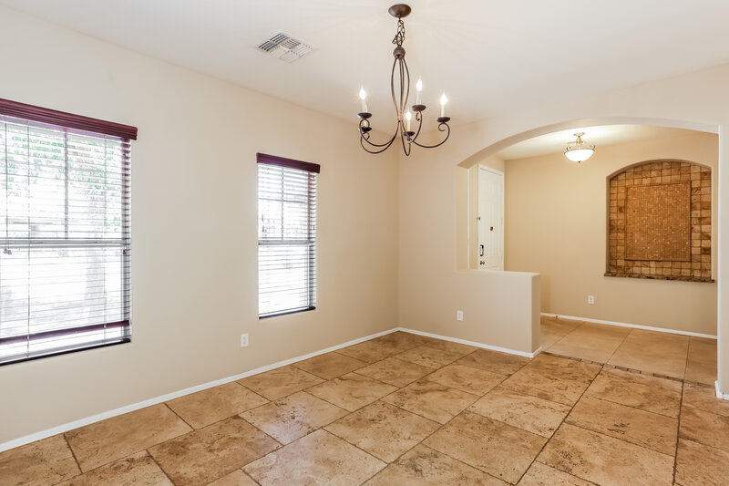 3,125/Mo, 7117 W Sophie Ln Laveen, AZ 85339 Dining Room View