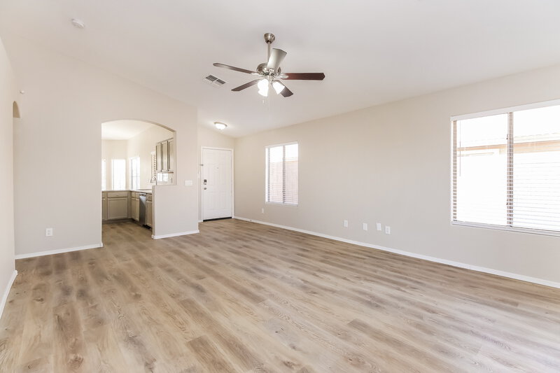 2,405/Mo, 3865 S Joshua Tree Gilbert, AZ 85297 Living Room View 2