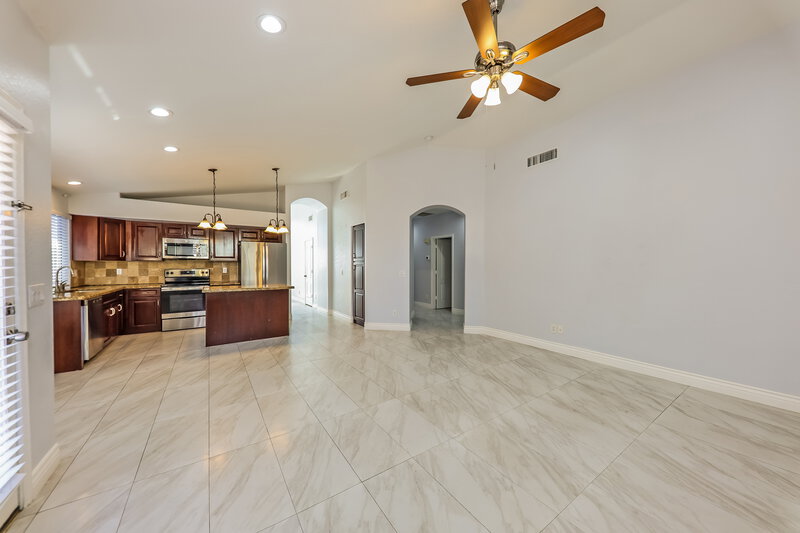 2,485/Mo, 6490 W Wahalla Ln Glendale, AZ 85308 Living Room View 5