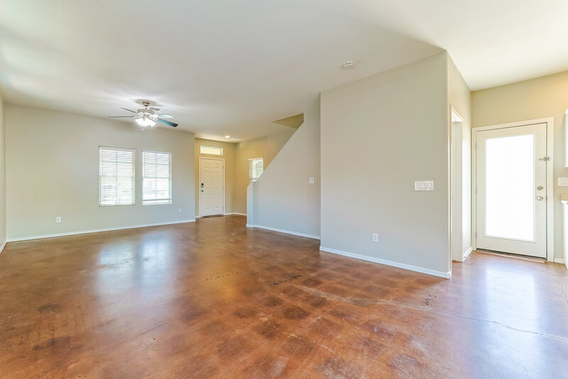 2,220/Mo, 1782 S Rome St Gilbert, AZ 85295 Living Room View 2