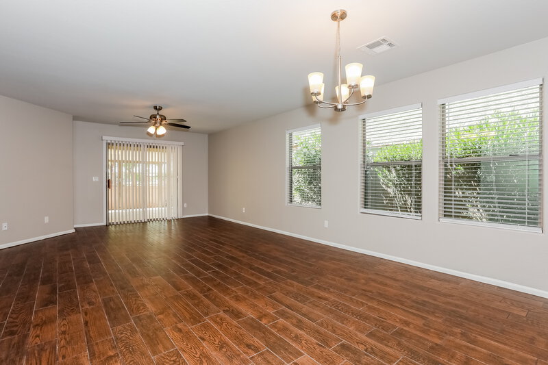 2,390/Mo, 1084 S Olympic Dr Gilbert, AZ 85296 Dining Room View
